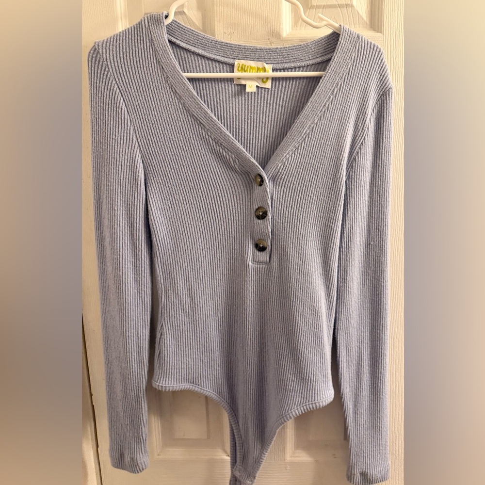 Yummy Sweater Co. Ribbed V-Neck body suit- light blue women’s size medium